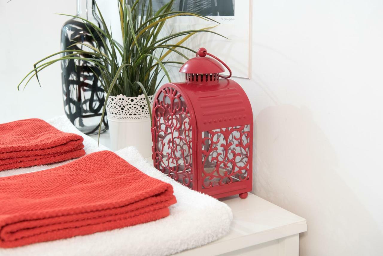 The White Apartment ワルシャワ エクステリア 写真